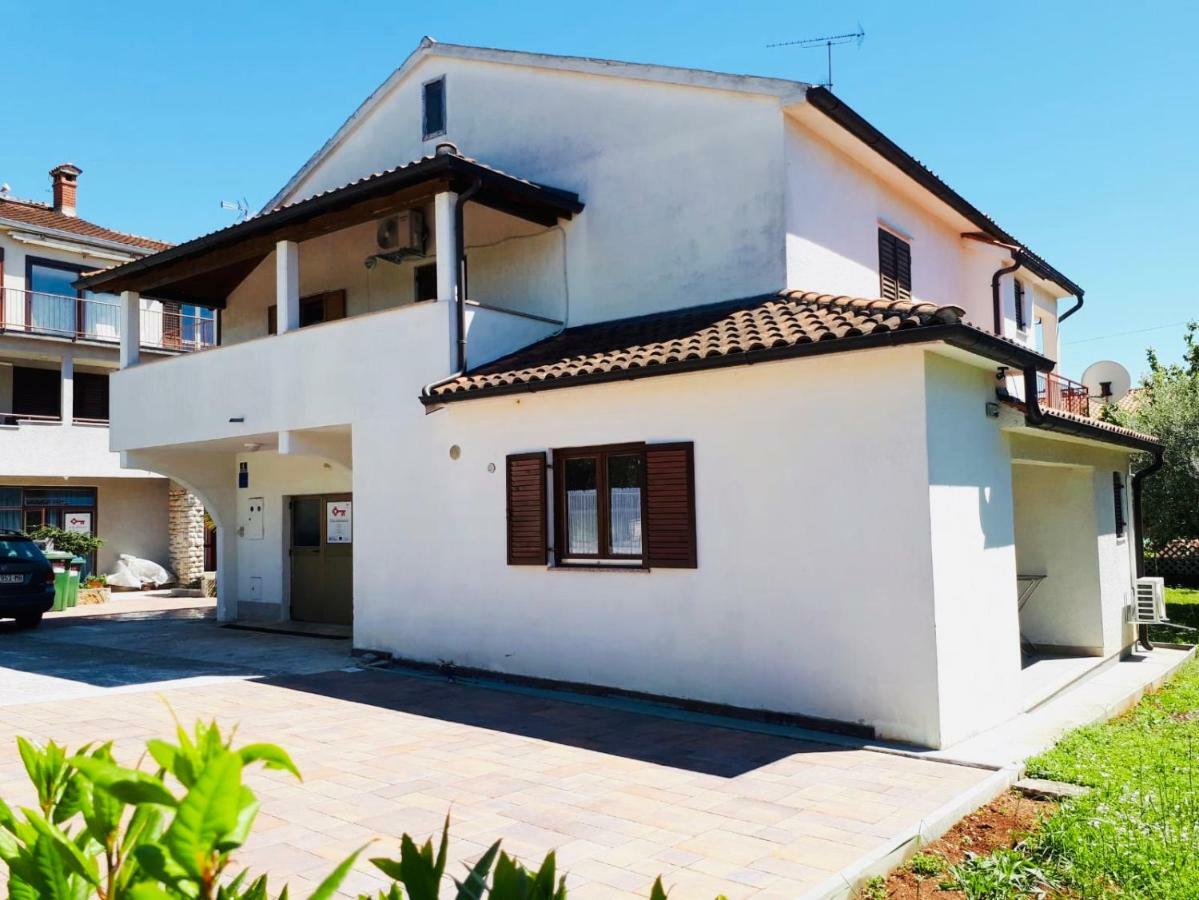 Villa Aleksandar ポレッチ エクステリア 写真